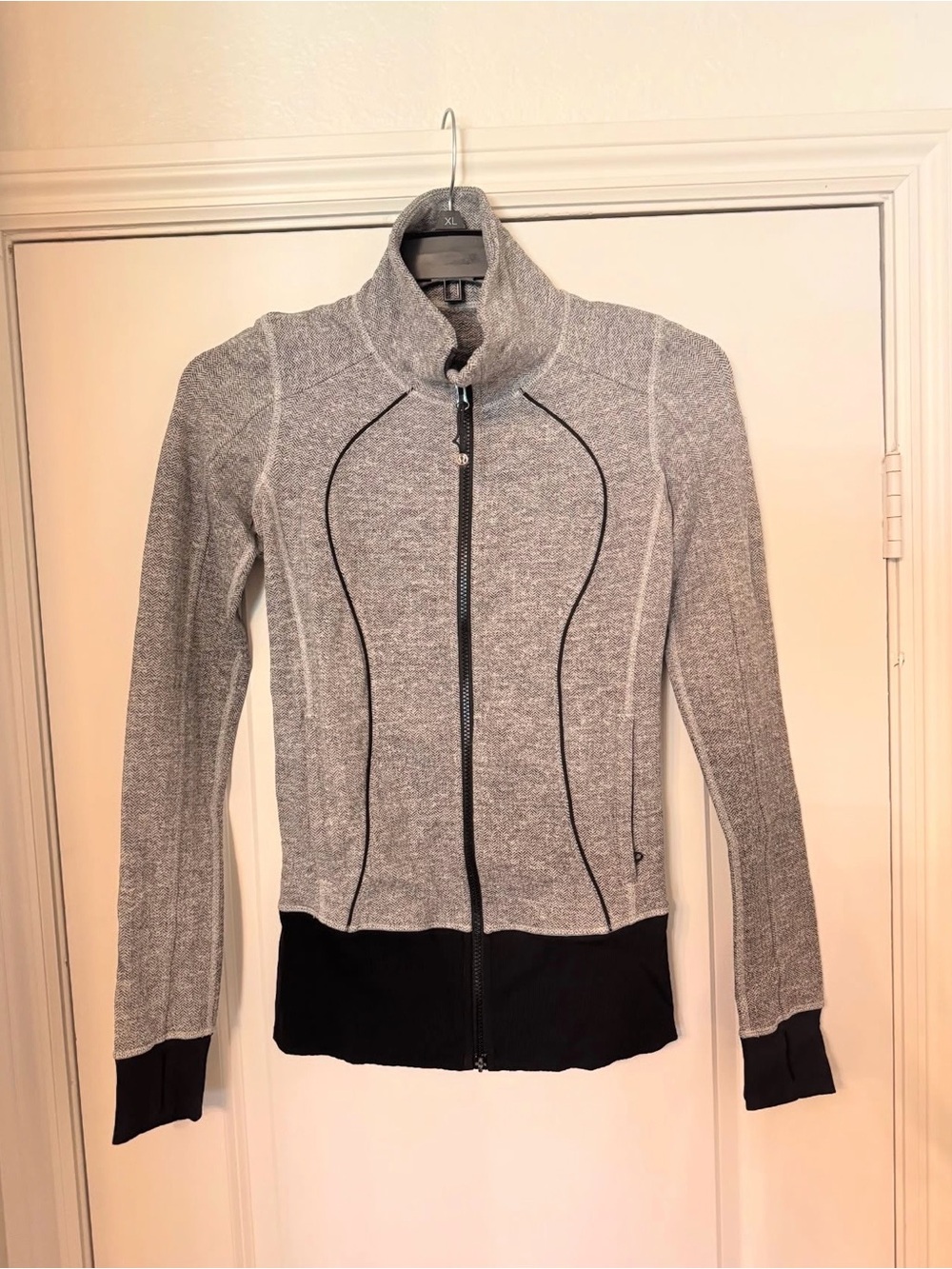 Women’s Lululemon Gray Zip-Up Active Jacket with Black Trim